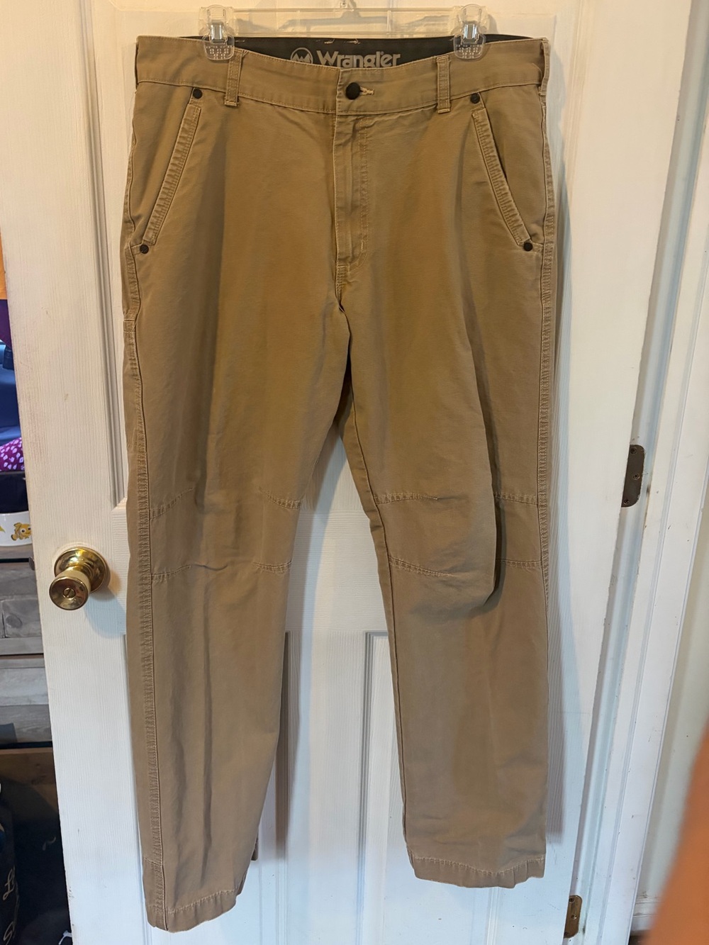 Wrangler Men's 34x32 Tan Khaki Pants